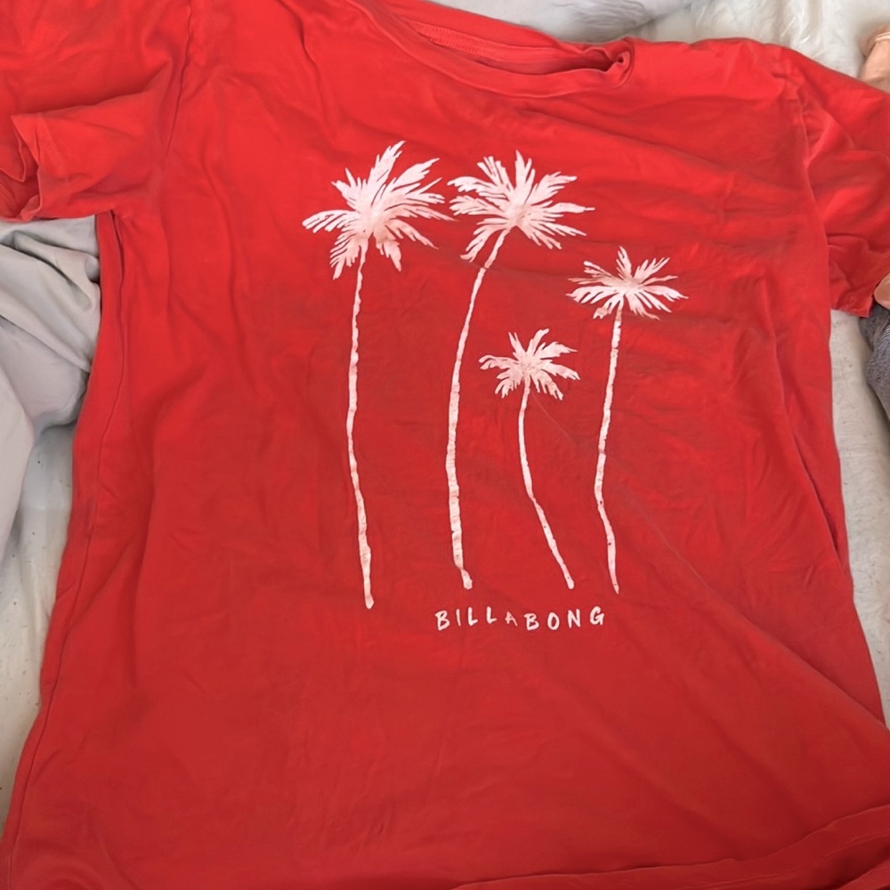 cute graphic billabong tee